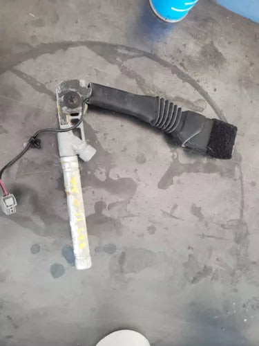 2011-2016 Dodge Charger Left Driver Seat Belt Buckle Assembly Black Used used OEM seat belt assembly