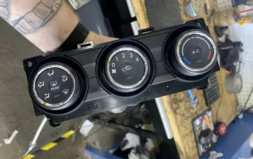 2014-2015 Subaru Forester Manual A/C Heater Temperature Climate Control Used OEM used OEM A/C climate control module