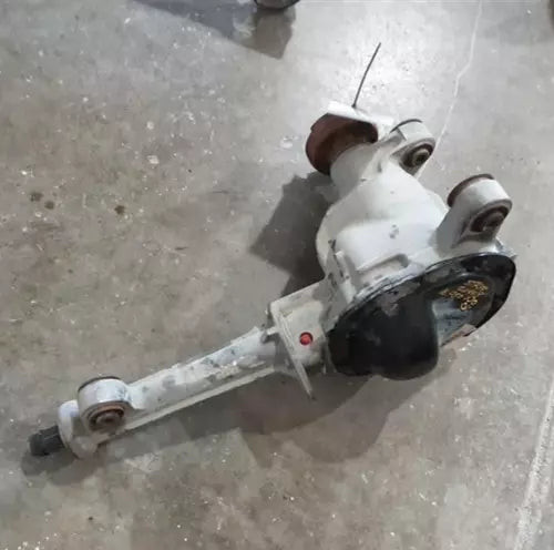 2009-2014 Ford Expedition Front Differential Carrier Assembly 3.31 Ratio OEM Used used OEM front differential carrier