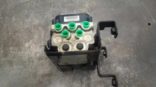 2000-2002 Chevy Tahoe Suburban 1500 Anti Lock Brake Pump Module Assembly OEM used OEM ABS pump and module