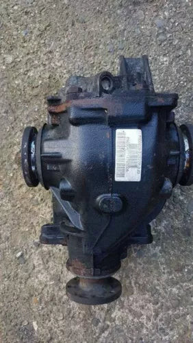 2001-2006 BMW 325i Automatic Transmission Rear Axle Differential Carrier OEM used OEM differential carrier