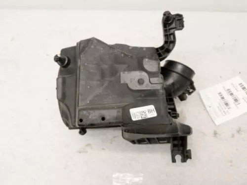 2013-2019 Ford Escape Air Cleaner Air Box Assembly Gasoline OEM used OEM air cleaner assembly