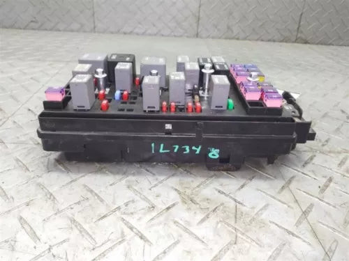 2009-2012 Chevrolet Malibu Fuse Box Engine VIN 0 8th Digit Without Opt NU6 OEM used OEM fuse box or power module