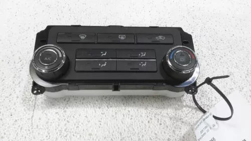 2008-2011 Nissan Titan AC Climate Temperature Control Crew Cab Unit OEM used OEM A/C climate control module