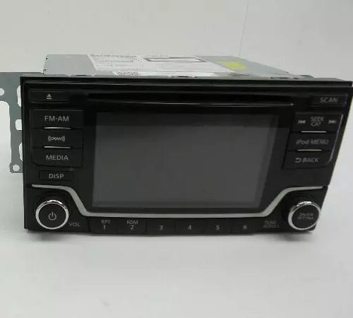 2017-2019 Nissan Sentra Radio Receiver Display Screen AM/FM/CD Player OEM used OEM infotainment display
