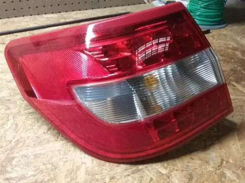 2007-2009 Lincoln MKZ Left Tail Light Driver Quarter Panel Mounted OEM used OEM tail light