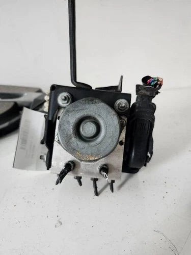 2013 Subaru Impreza ABS Anti-Lock Brake Pump Assembly 2.0L OEM... used OEM ABS pump and module