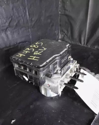 2016-2017 Honda HR-V ABS Anti Lock Brake Pump Assembly US market, FWD, AT (CVT) used OEM ABS pump and module
