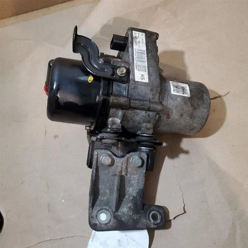 2014-2015 Dodge Durango Grand Cherokee 3.6L Power Steering Pump OEM used OEM power steering pump