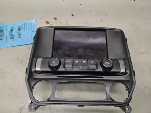 2017-2019 Chevrolet Silverado 1500 Radio Receiver Display Screen ID 84203824 OEM used OEM infotainment display