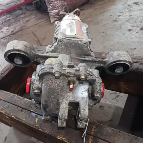 2005-2006 Chevrolet Equinox Rear Axle Differential Carrier Assembly OEM Used used OEM differential carrier