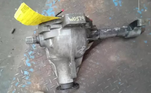 2001-2011 Dodge Dakota Front Axle Differential Carrier Assembly 3.55 Ratio OEM Used used OEM differential carrier