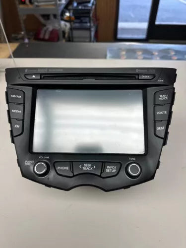 2013-2015 Hyundai Veloster Radio Receiver Display Rear Camera, W/ Navigation OEM used OEM radio receiver