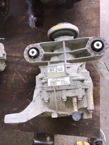 2015-2022 Dodge Challenger Rear Axle Differential Carrier 2.62 Ratio Used OEM differential carrier used OEM differential carrier