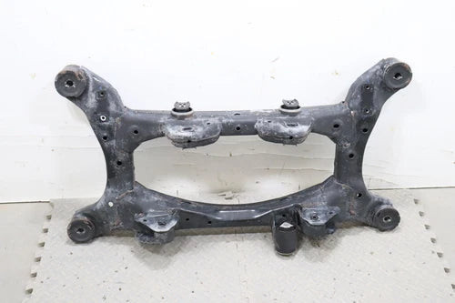 2017 - 2025 JEEP COMPASS 4X4 REAR SUBFRAME UNDERCARRIAGE CROSSMEMBER CRADLE OEM used OEM rear subframe and crossmember