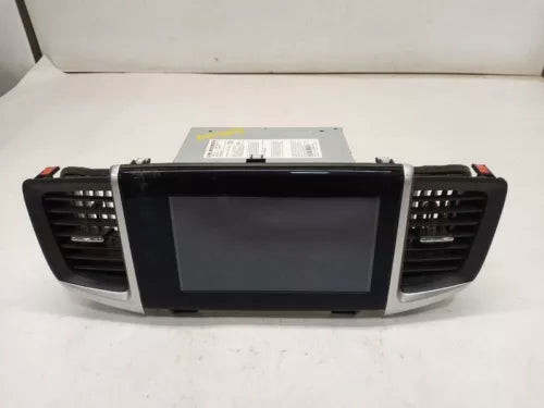 2016-2018 Honda Pilot Radio Receiver With Display US Market Elite OEM used OEM radio receiver
