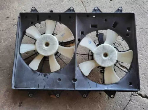 2010-2015 Mazda CX9 CX-9 FWD Radiator Motor Cooling Fan Assembly W/o Tow Package used OEM cooling fan assembly