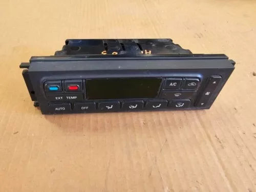 2005-2007 Ford F250 F350 Super Duty AT A/C Heater Temperature Climate Control used OEM A/C climate control module
