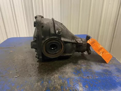 2006-2011 Dodge Charger 5.7L Rear Axle Differential Carrier 2.82 Ratio OEM used OEM differential carrier