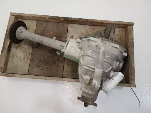 1999-2002 Ford Expedition Front Axle Differential Carrier 3.55 Ratio OEM Used used OEM differential carrier