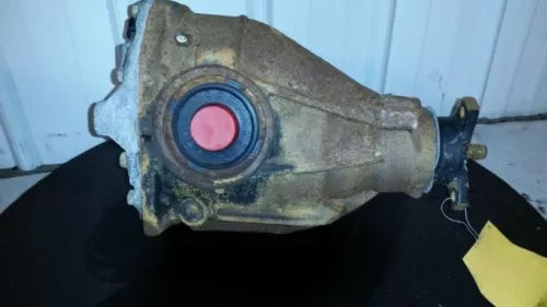 2005-2008 Chrysler 300 Rear Axle Differential Carrier 3.07 Ratio AWD OEM used OEM differential carrier
