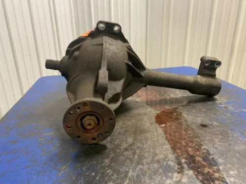 2001-2003 Dodge Durango Front Axle Differential Carrier Assembly 3.92 Ratio OEM Used used OEM differential carrier