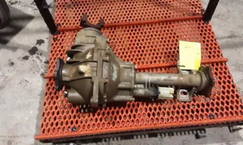 2009-2013 Chevrolet Tahoe Front Axle Differential Carrier Opt GU6 3.42 Ratio OEM used OEM differential carrier
