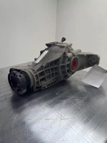 2014-2020 Jeep Grand Cherokee Rear Axle Differential Carrier Assembly 3.45 Ratio Used OEM differential carrier used OEM differential carrier