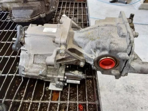 2013-2016 Hyundai Santa Fe Rear Axle Differential Carrier Assembly OEM Used used OEM differential carrier