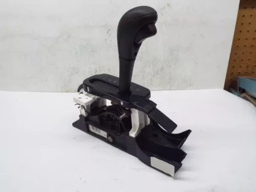 2006-2007 Jeep Liberty Automatic Trans Floor Gear Shift Shifter Assembly OEM used OEM transmission shifter