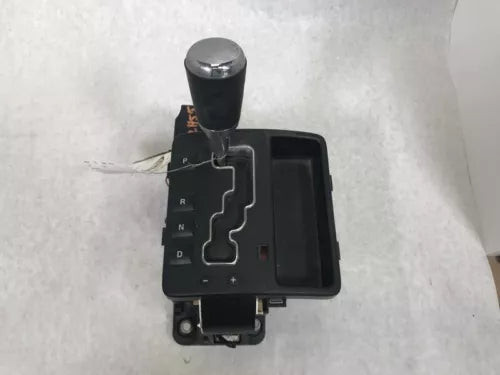 2008 Jeep Grand Cherokee Automatic Trans Floor Gear Shift Shifter Assembly OEM used OEM transmission shifter