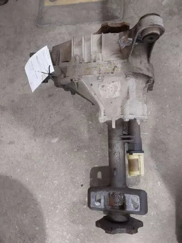 2000-2006 Chevy Suburban 1500 Front Axle Differential Carrier GT4 3.73 Ratio OEM without ext cab used OEM differential carrier