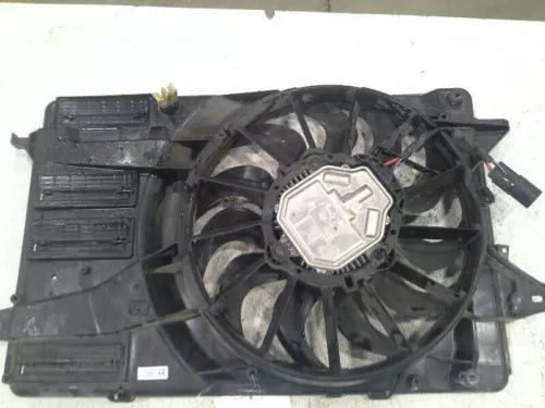 2016-2020 Chevrolet Chevy Malibu Radiator Motor Cooling Fan Assembly 1.5L OEM used OEM cooling fan assembly