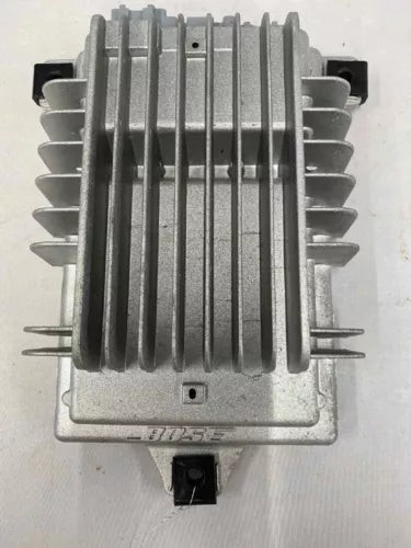2010-2017 GMC Acadia Audio Radio Bose Amplifier Amp OEM used OEM radio or infotainment unit