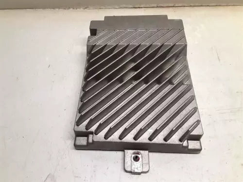 2010-2017 GMC Terrain Radio Amplifier Amp 8 Speaker Option UZ8 ID 25802878 OEM used OEM radio or infotainment unit