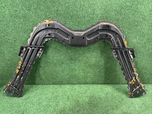 ? 2009-2017 Infiniti FX50 FX35 FX37 QX70 Rear Subframe Crossmember Bracket OEM used OEM subframe bracket and support