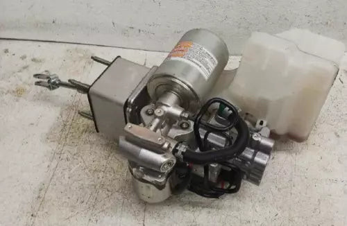2020-2023 Nissan Frontier Power Brake Booster With Master Cylider Used OEM used OEM brake booster or master cylinder