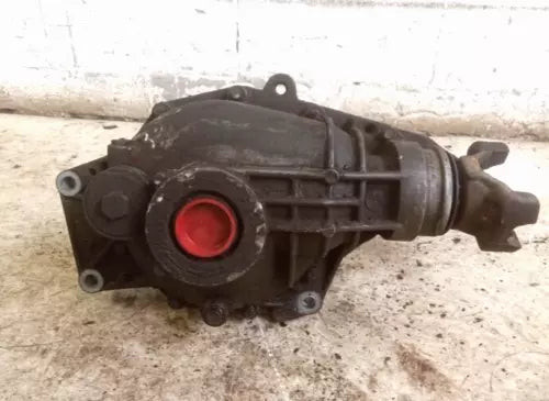 2002-2009 Chevy Trailblazer Front Axle Differential Carrier 3.73 Ratio Used used OEM differential carrier
