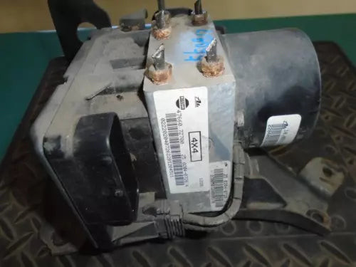 2001 2002 Nissan Frontier Xterra 4x4 Abs-Anti Lock Brake Pump Assembly Used Oem used OEM ABS pump and module