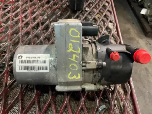 2014-2015 Jeep Grand Cherokee Dodge Durango Power Steering Pump 3.6L Used used OEM power steering pump