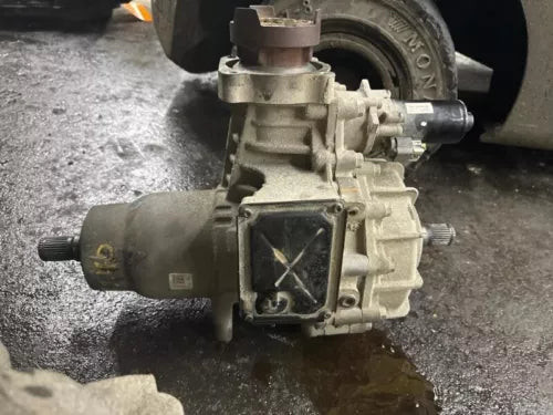 2015-2017 Chrysler 200 Rear Axle Differential Carrier Assembly Sedan AWD Used OEM used OEM differential carrier