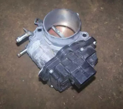 2004-2007 Saturn Vue Throttle Body Assembly 3.5L V6 6-Cyl Oem used OEM throttle body