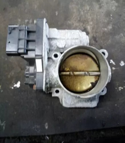 2004 Pontiac Grand Prix Throttle Body Valve Assembly Oem used OEM throttle body