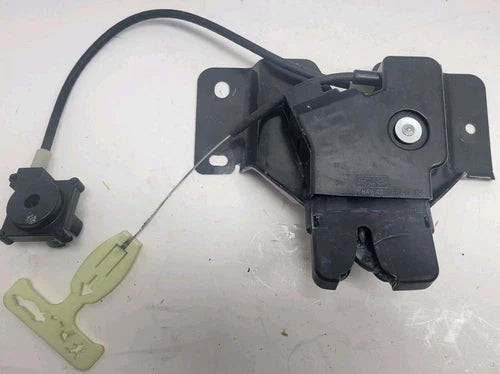 Lincoln Town Car 2008-2011 OEM Trunk Latch Actuator Lock Deck Lid Release used OEM latch or actuator