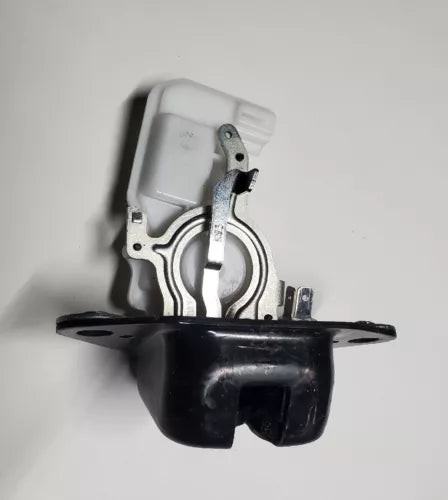 2011- 2022 DODGE DURANGO REAR LIFTGATE TRUK LID LATCH LOCK ACTUATOR OEM used OEM trunk lid or liftgate