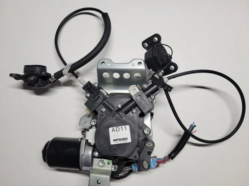 2005-2010 Honda Odyssey Passenger Right Side OEM Power Sliding Door Motor Cables used OEM display screen