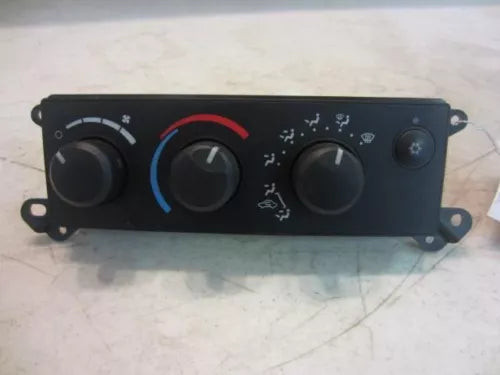2006-2008 MITSUBISHI RAIDER AC HEATER CLIMATE TEMPERATURE CONTROL UNIT 2007 2008 used OEM climate control
