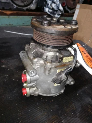 FORD EXPEDITION AIR CONDITIONER A/C AC COMPRESSOR OEM 2003 - 2005 used OEM A/C compressor
