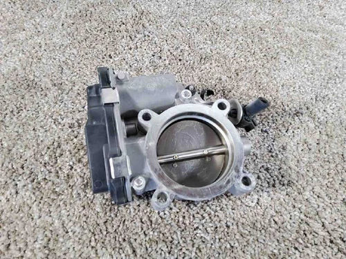 Throttle Body Throttle Valve Assembly 2.4L Fits 2015-2018 JEEP RENEGADE OEM 18 used OEM throttle body
