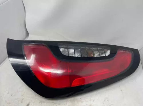 2014-2019 KIA SOUL PASSENGER RIGHT SIDE INCANDESCENT TAIL LIGHT LAMP REAR BRAKE used OEM tail light